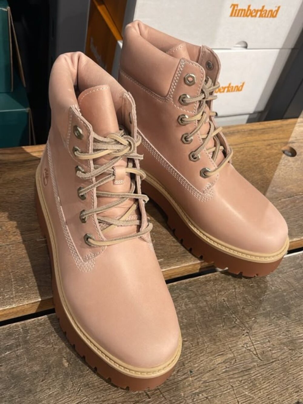 TIMBERLAND WOMEN'S STONE STREET 6 INCH LACE BOOT LIGHT PINK FULL GRAIN A5THX-A8M